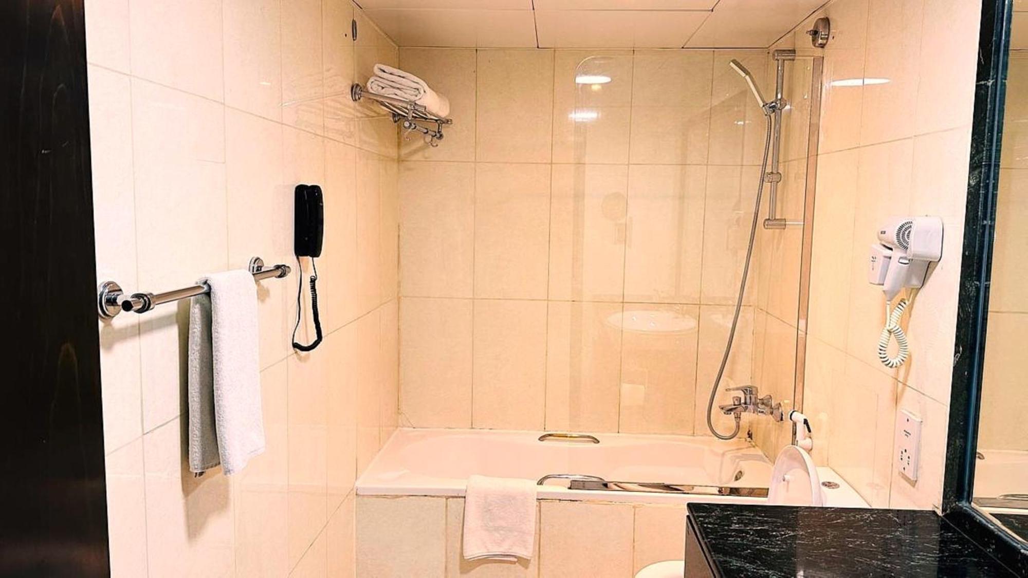 Hotel Rolla -former J5 Bur